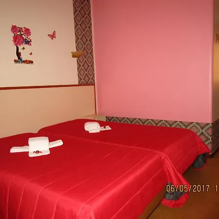 בית הארחה Residencial Pimenta 2*