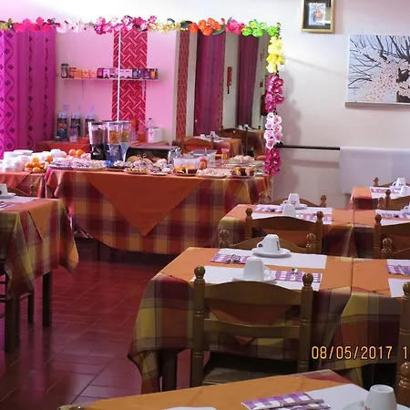 Residencial Pimenta בית הארחה