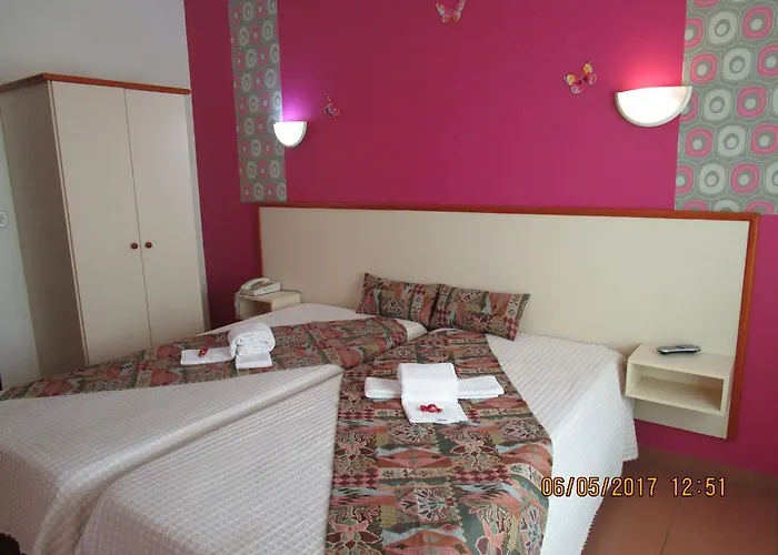 Casa de hóspedes Residencial Pimenta 2*