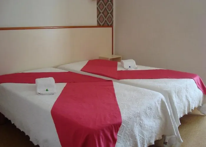 Casa de hóspedes Residencial Pimenta 2*