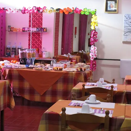 ゲストハウス Residencial Pimenta 2*