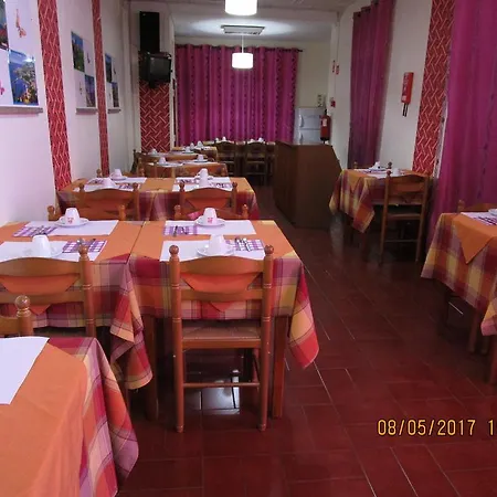 Гостьовий будинок Residencial Pimenta 2*