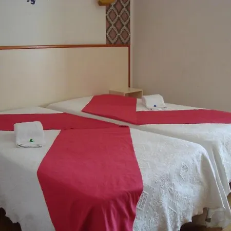 Гостьовий будинок Residencial Pimenta 2*