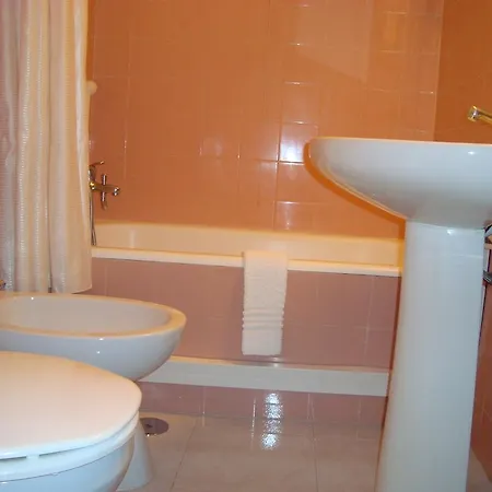 Pensjonat Residencial Pimenta 2*