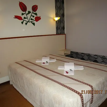 Maison d'hôtes Residencial Pimenta 2*